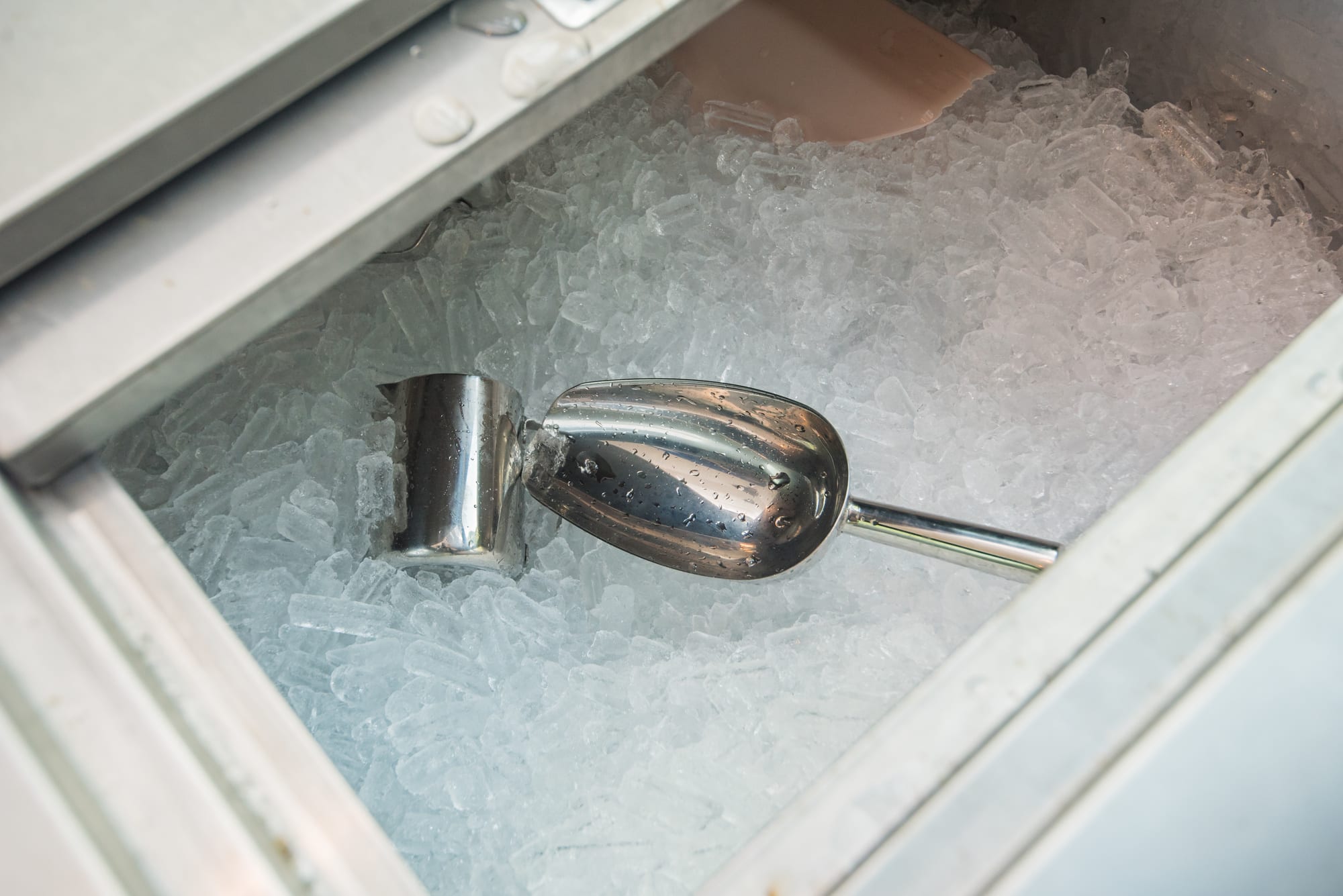 How To Pick Out The Best Small Commercial Ice Maker For Your Restaurant   Commercial Ice Machine 